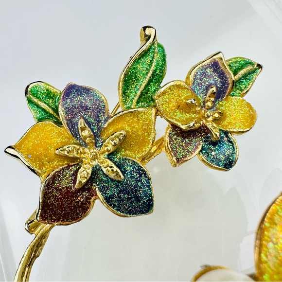 Vintage Two Floral Flower Leaf Glass Pearl Glitter Brooches - Picture 7 of 13